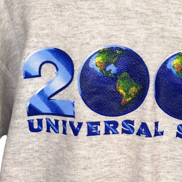 VINTAGE GUC Y2K Universal Studios Graphic Sweatshirt - Picture 5 of 9